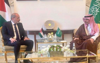 الصفدي يلتقي نظيره السعودي في الرياض