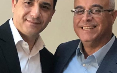 السيد خالد عودة المحيسن يبارك للدكتور سعيد النجار بمناسبة حصوله على درجة الاستشارية