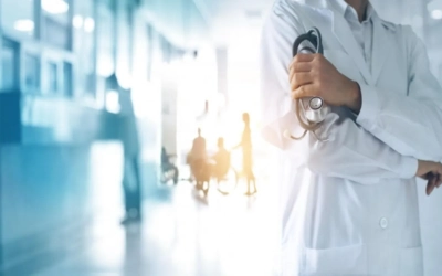 الأطباء: آلاف الخريجين سنوياً خارج برامج التخصص وتُحذر من البطالة