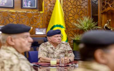 الملك يزور قيادة المنطقة العسكرية الشرقية ويشيد بجهود مرتباتها في حماية الحدود