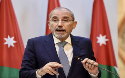 الصفدي يبحث مع نظيريه القطري والتركي تطورات الإقليم وجهود وقف التصعيد