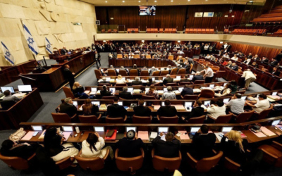 الكنيست يصوّت على مشروع لحل نفسه وتبكير موعد الانتخابات بالأغلبية