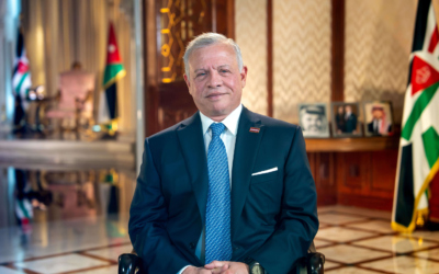 الملك والرئيس الفرنسي يبحثان هاتفياَ أبرز مستجدات المنطقة