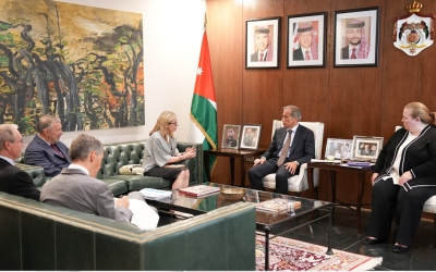 حسان يبحث مع البنك الدولي تعزيز التعاون الاقتصادي والتنموي