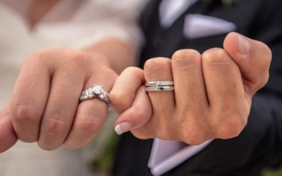 أب يخفي وفاة زوجته لساعات لإتمام زفاف ابنيه في الزرقاء