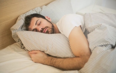 منشورات تثير الجدل حول الوسائد.. وخبراء يوضحون الحقيقة الصحية