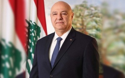 الرئيس اللبناني: على إيران عدم التدخل في شؤون لبنان