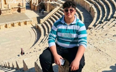 “كنا بنترحم عليه.. وبالآخر طلع ابننا”.. قصة الدماسي التي أبكت الأردنيين