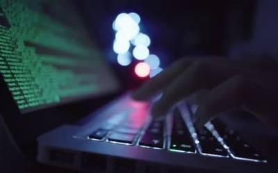 كارثة رقمية محتملة.. لصوص يطاردون ضحايا الآيفون برسائل احتيال خطيرة
