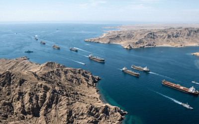 إيران تهدد بمنع عبور هرمز عن كل من يستفيد من أموالها المجمدة