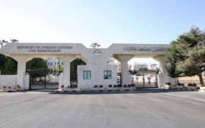 وزارة الخارجية تدين استيلاء الاحتلال على أراضٍ لبطريركية الروم في سلوان