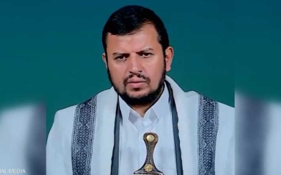 الحوثي يهدد باستهداف مطار الرياض والمنشآت النفطية السعودية