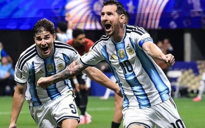 الأرجنتين تنجو من مفاجأة مصر وتخطف بطاقة ربع نهائي كأس العالم
