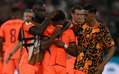 الاتحاد الهولندي يتقدم بشكوى بعد إساءات عنصرية