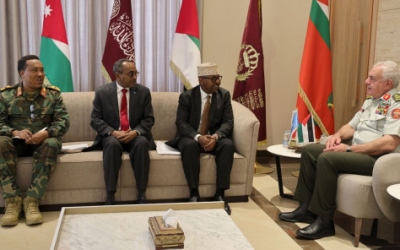 الحنيطي يستقبل وزير الدفاع الصومالي لبحث التعاون العسكري