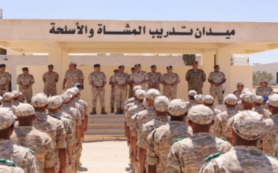 مساعد رئيس هيئة الأركان يزور مركز تدريب خدمة العلم