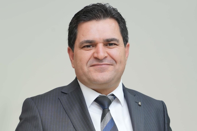 الأستاذ الدكتور محمد حكم الشياب… حين يتحدث العلم بلغة الرحمة