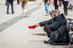 متسولة “ثرية”.. ضبطت في وسط البلد وبحوزتها 46,600 دولار