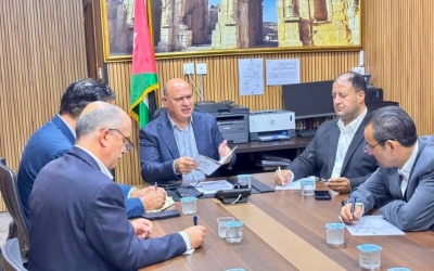 محافظ جرش يوجه بتكثيف الرقابة على الأسواق والمقاصف المدرسية