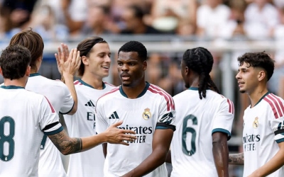 ريال مدريد يكتفي بالتعادل أمام فيورنتينا في مواجهة ودية