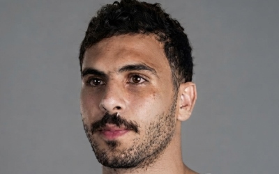 رسميًا.. نيوم السعودي يضم لاعب منتخبنا الوطني مهند أبو طه