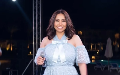 طبيب يكشف كواليس تغيير شكل شيرين عبد الوهاب