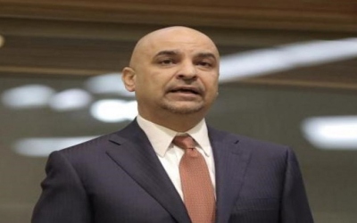 “من المستفيد من نائب منزوع الهيبة؟”.. طارق خوري ينتقد بشدة أداء مجلس النواب