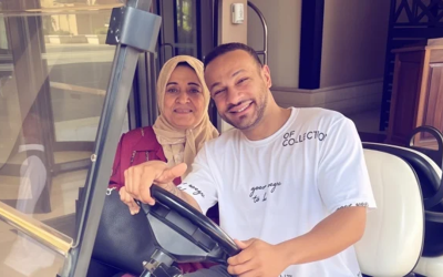 محمد عطية يودّع والدته بكلمات مؤثرة: تزلزل جسدي حين لمستها