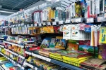 تجارة عمان: المستلزمات المدرسية متوفرة بكميات كبيرة وأسعار مستقرة بالسوق المحلية