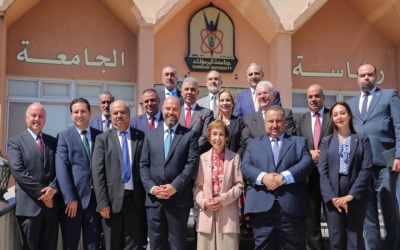 الأميرة بسمة بنت طلال تزور إربد وتطلع على خدمات لمسة شفاء