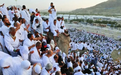 مصر تحذر من عروض وهمية للحج والعمرة عبر صفحات غير رسمية