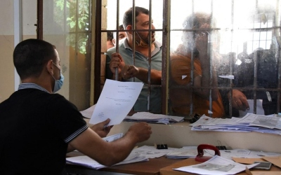 التربية العراقية: أكثر من 11 ألف موظف حكومي لا يجيدون القراءة والكتابة