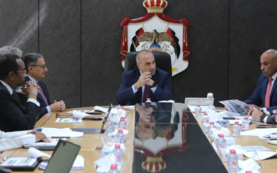 أبو السمن ووفد الصندوق الكويتي يبحثان اختيار مشاريع المرحلة الرابعة لتمويل البنية التحتية