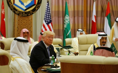 ترمب يلتقي قادة الخليج لبحث مسار الحرب مع إيران