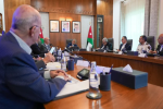 رئيس الوزراء يوجه بإغلاق المنشآت التي تقدم الأرجيلة والتبغ للقاصرين