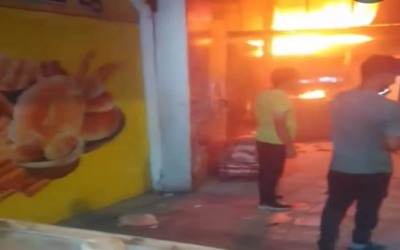 حريق داخل مطعم جنوبي إربد.. والدفاع المدني يتعامل مع الحادثة