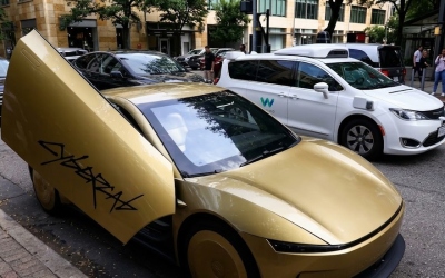 بدون دركسيون أو دواسات.. أمريكا تحقق مع تسلا بعد إنزال «سايبركاب» للشوارع