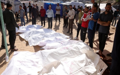 انتشال 55 جثمانا من تحت الأنقاض في غزة بعد عامين
