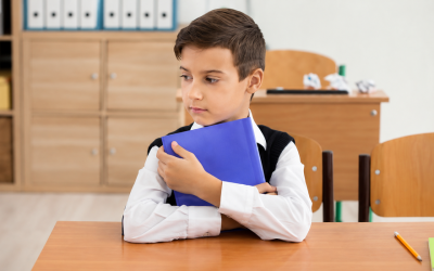 مع بدء الدراسة.. كيف تكتشفين أسباب تشتت طفلك وتعيدين له تركيزه؟