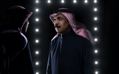 استعان بمرافقيه أثناء المشي.. أحدث ظهور لعبد الله الرويشد يثير قلق جمهوره