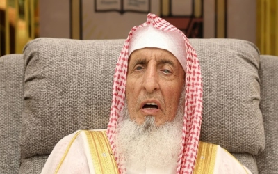مفتي السعودية: الحوثيون “عصابة شر” و”فرقة ضالة” تستحل دماء المسلمين