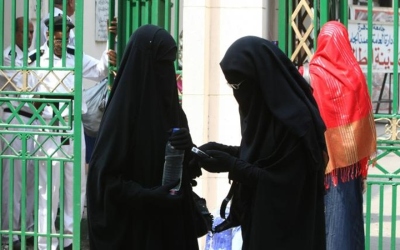 صورة بالذكاء الاصطناعي تشعل أزمة “نقاب المدارس” في مصر