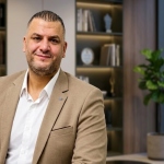 الأستاذ أحمد يوسف أبو عمارة