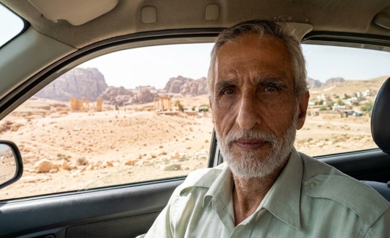 ما ذنبها… يا مَنْ قتلت اباها؟!