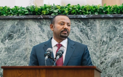 البرلمان الإثيوبي يجدد الثقة بآبيي أحمد بعد فوز حزبه الساحق