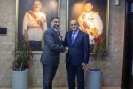وزير السياحة يلتقي رئيس هيئة السياحة البريطانية في لندن