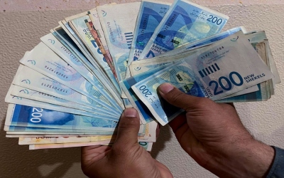 الشيكل الإسرائيلي يقفز 1% إلى أعلى مستوى في 3 أسابيع
