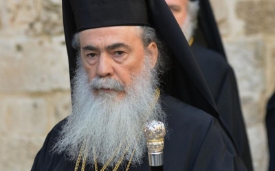 “لن يقتلعنا الإرهاب”… بطريرك الروم الأرثوذكس يرد على هجوم كنيسة حمود